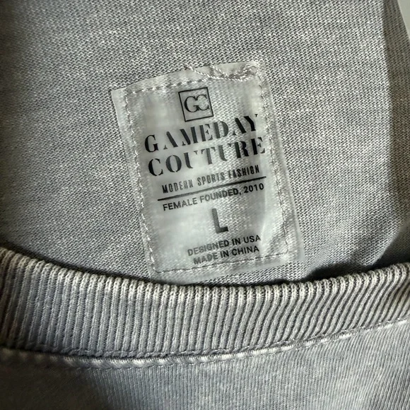 NWT Gameday Couture Gray USC Trojans Playing Around Faded Long Sleeve T-Shirt - Picture 7 of 7